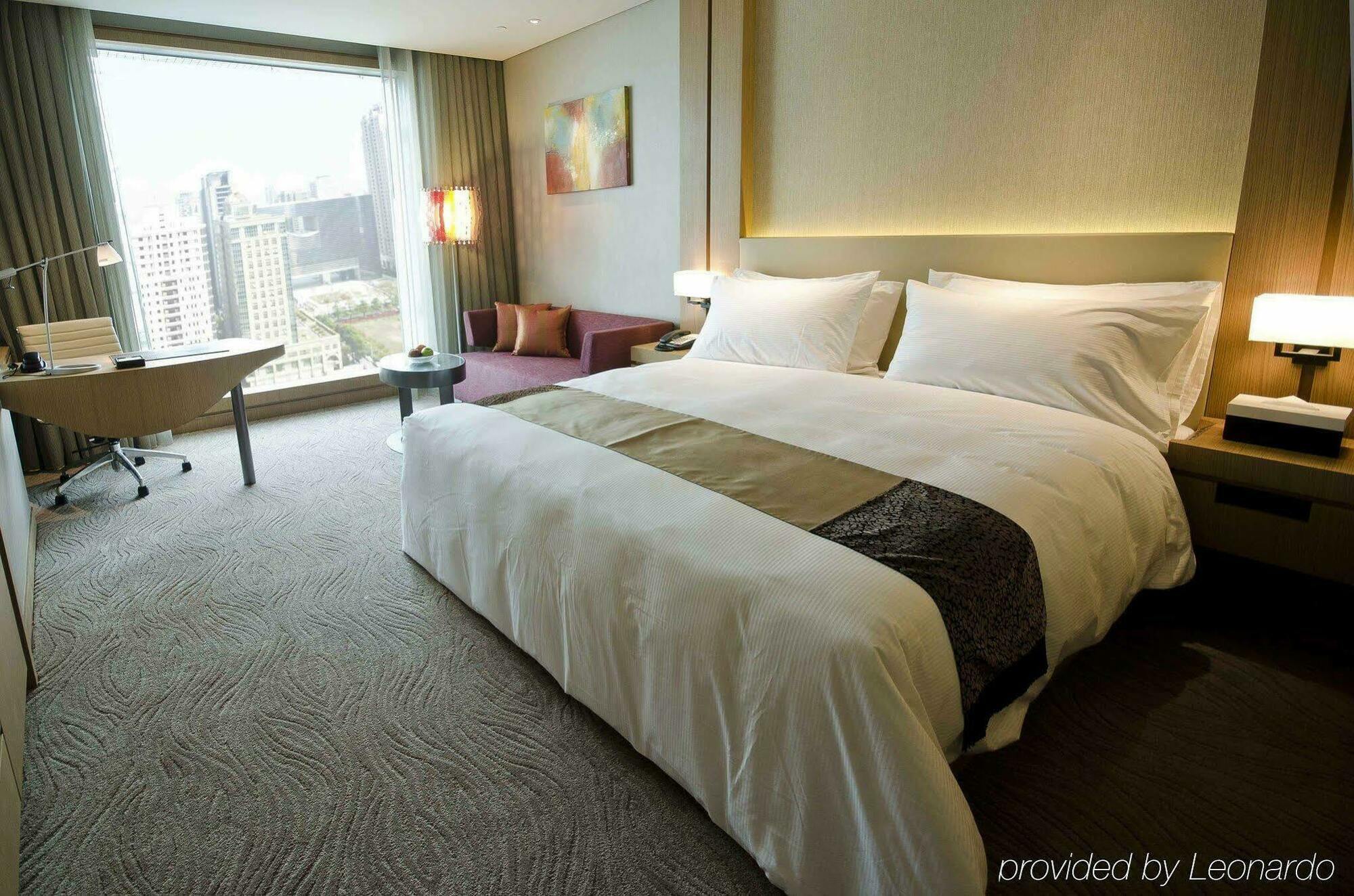 Millennium Hotel Taizhong Zewnętrze zdjęcie